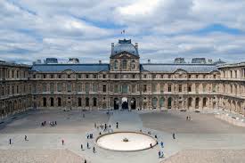 Groupe Complet  Le vendredi 19 Septembre 2025  à 10h30:« A la découverte de la construction du Louvre, de la caserne au musée en passant par la palais royal »